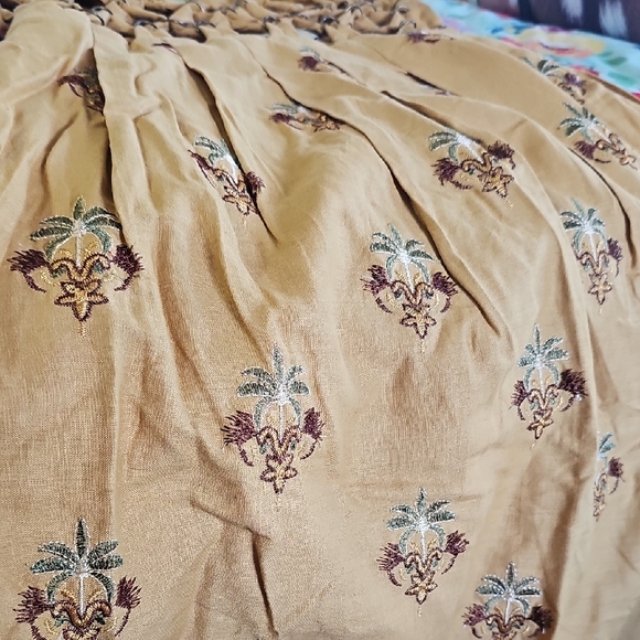 FARM Rio Mustard Yellow Floral Maxi Dress with Smocked Waist - Picture 4 of 4